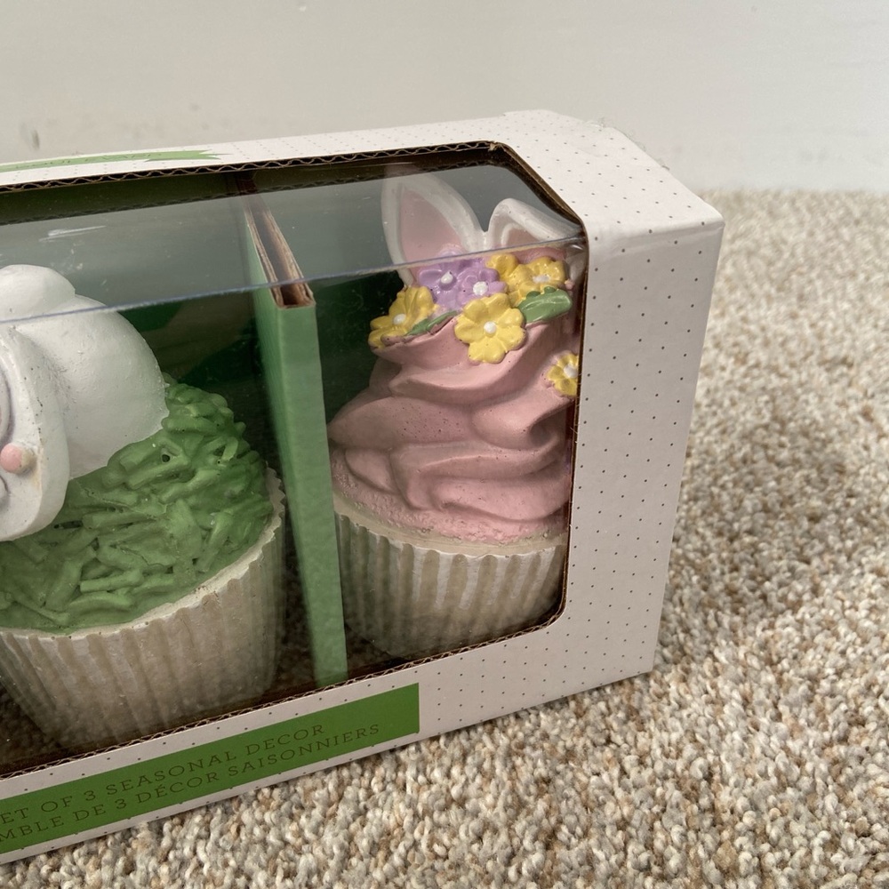 NWT Bunny Boulevard Easter Faux Cupcakes Set of 3 - Picture 13 of 13